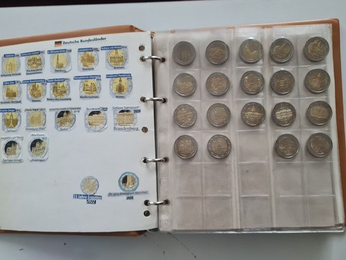19x euro gedenkmünzen - 19x,